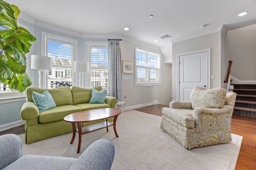 139 Stayner Dr, Hingham, MA 02043-1664