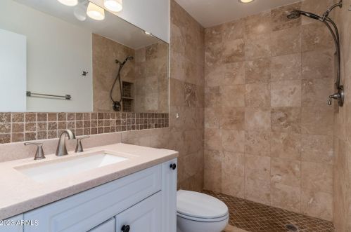 1173 Beryl Ave, Phoenix AZ 85021-2480 exterior