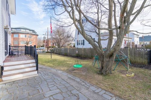 124 Elm Ave, Quincy MA 02170-2939 exterior