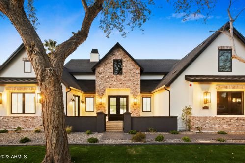 222 Belmont Ave, Phoenix AZ  85021-7229 exterior