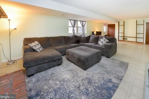 534 Elberne Ave, West Deptford NJ 08093-1716 exterior