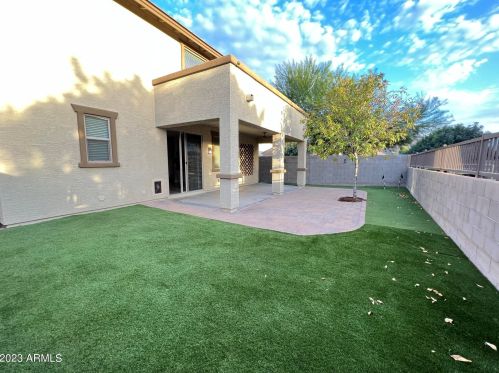 7420 27th St, Phoenix AZ  85042-5919 exterior