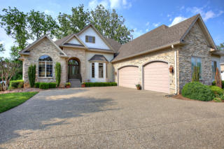 15107 Meadow Farms Ct, Louisville, KY 40245-5609