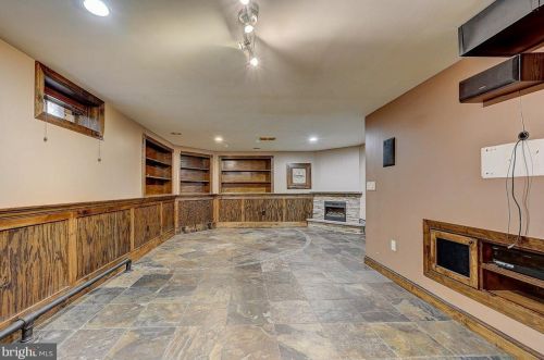 985 6th St, Philadelphia PA  19123-1405 exterior