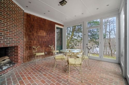 414 Westfield St, Dedham MA 02026-5626 exterior