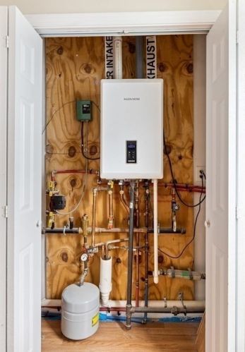 95 Harrison St, Worcester MA 01604-4215 exterior