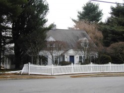 268 Woodward St, Newton, MA 02468-2012