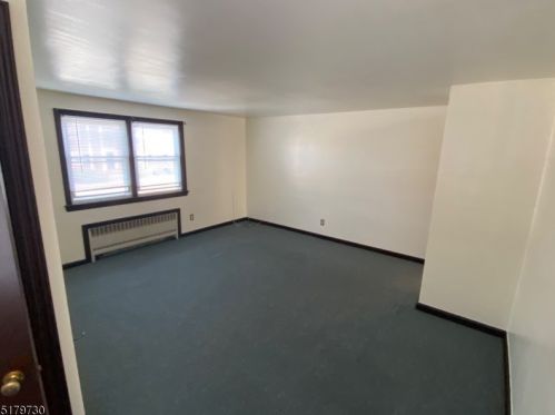 491 Joralemon St, Belleville NJ  07109-1849 exterior