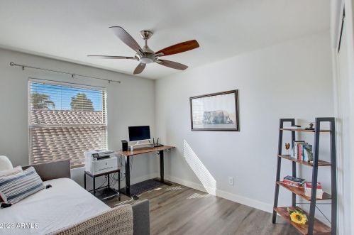 17806 13 Pl, Phoenix AZ 85014-1119 exterior