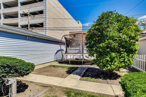 3325 Kenilworth Ave, Forest View IL 60402-1661 exterior