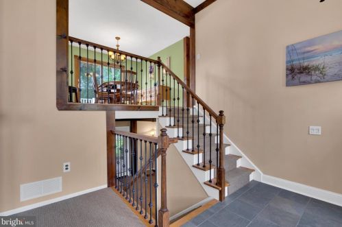 85 Colleen Cir, Trenton NJ 08638-1724 exterior