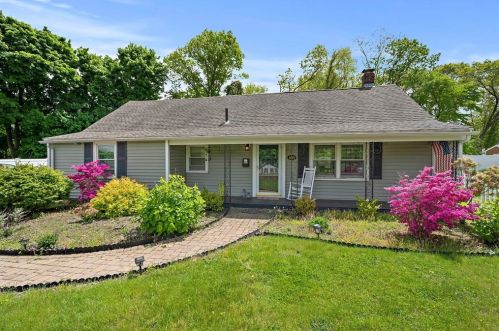 645 Union St, Braintree, MA 02184-4129