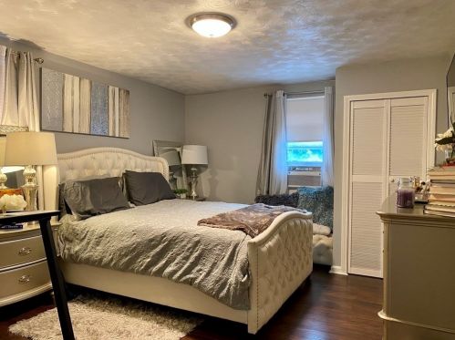 1070 Somerset Ave, Taunton MA 02780-4622 exterior