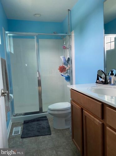 202 Rodney Ave, West Deptford NJ 08096-4109 exterior