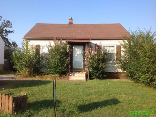 320 Morningside Dr, Hopkinsville, KY 42240-4737