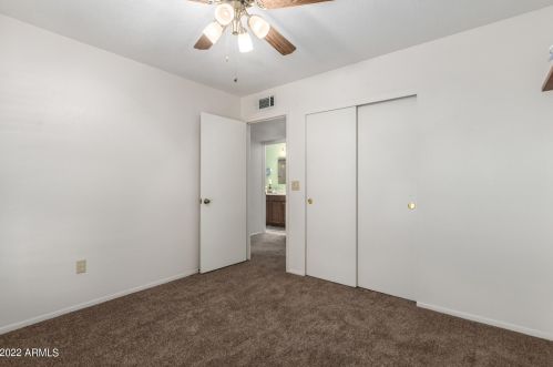 1826 Acoma Dr, Phoenix AZ 85032-4892 exterior