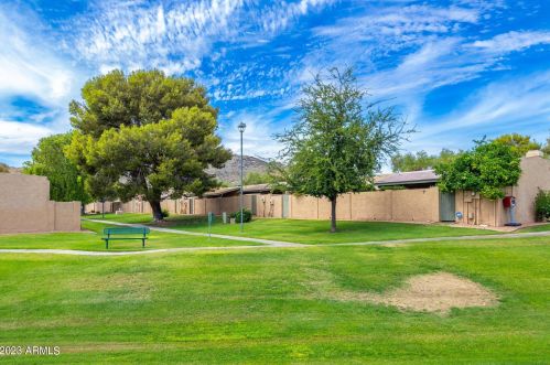 1173 Beryl Ave, Phoenix AZ 85021-2480 exterior