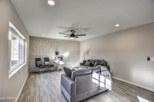 3155 Altadena Ave, Phoenix AZ 85029-3211 exterior