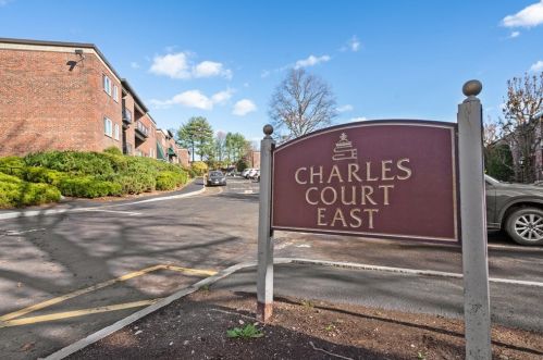 1204 Greendale Ave, Needham MA 02492-4627 exterior