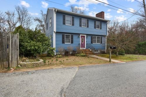 70 Lane Ave, Weymouth, MA 02189-1452