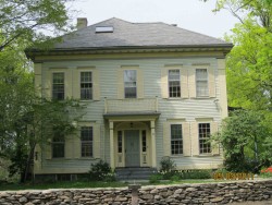 235 Mount Vernon St, Newton, MA 02465-2518