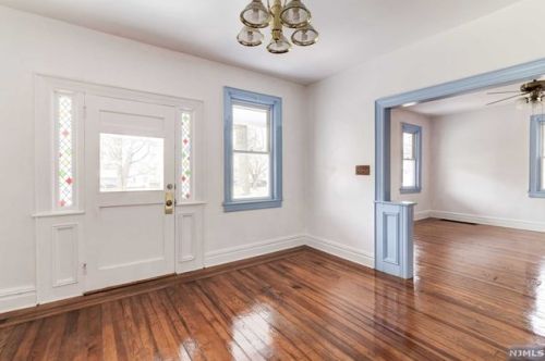 133 Grant Ave, Cresskill NJ 07626-1203 exterior