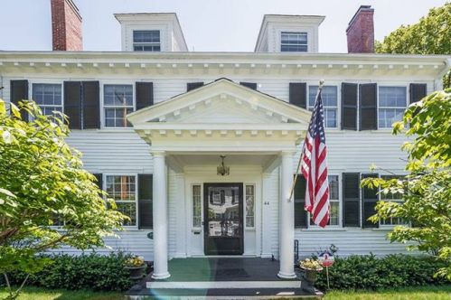 44 Court St, Dedham, MA 02026-4334