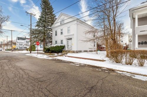 45 Ballou St, Woonsocket, RI 02895-5106