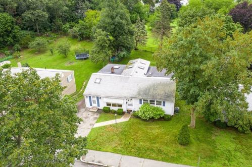 35 Crosby St, Arlington MA 02474-2257 exterior