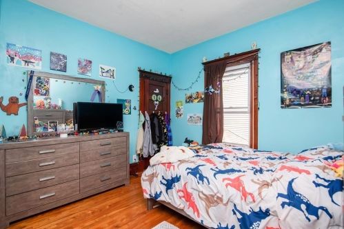 19 Almont Ave, Worcester MA 01604-3002 exterior