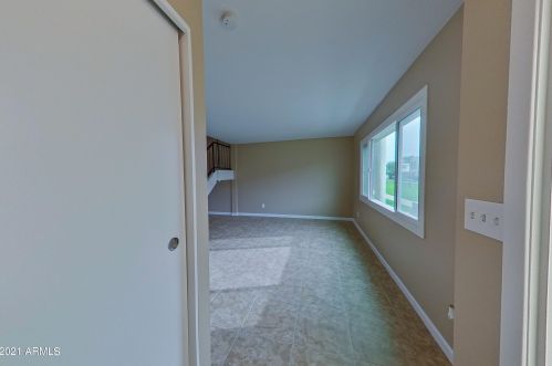 2871 Fairmount Ave, Phoenix, AZ 85016-6956