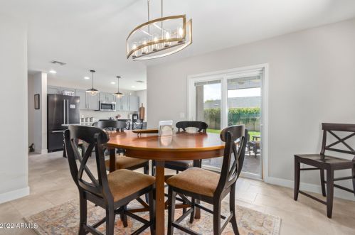 6720 11th St, Phoenix AZ  85014-1028 exterior