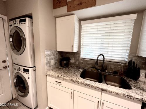 2113 Amelia Ave, Phoenix AZ 85037-2408 exterior