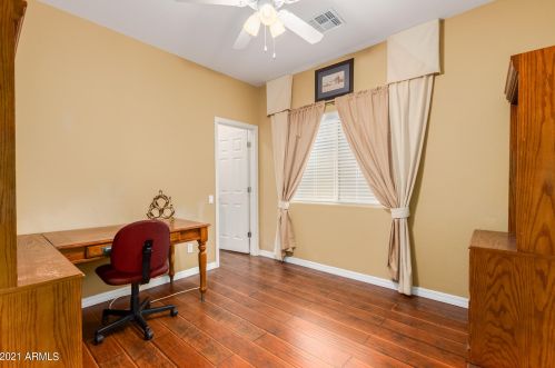 25107 51 Dr, Phoenix AZ 85035-1902 exterior