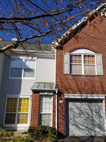 19 Charles Ct, Tinton Falls NJ 07712-7941 exterior