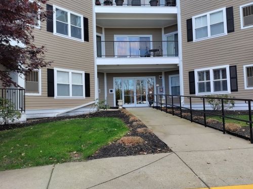 989 East St, Dedham, MA 02026-6312