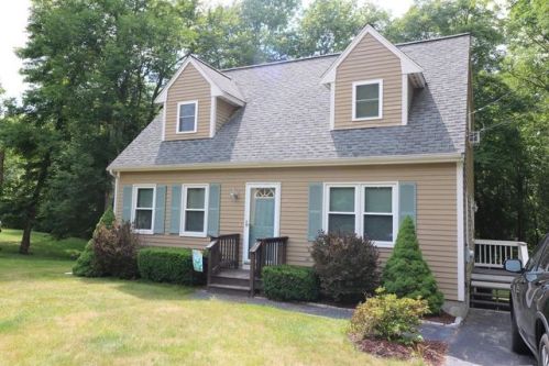 655 Dighton Ave, Taunton, MA 02780-7122