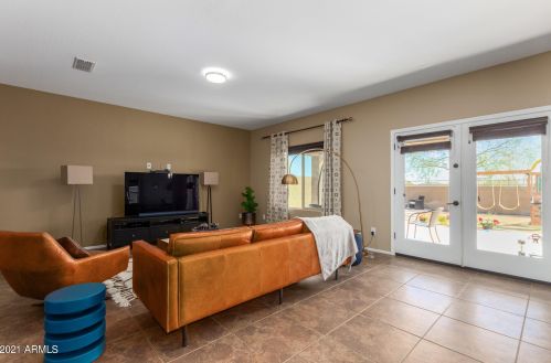 1759 Desperado Way, Phoenix AZ 85085-6327 exterior