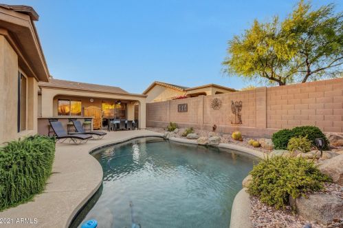 41515 Chase Oaks Way, Phoenix AZ 85086-1888 exterior