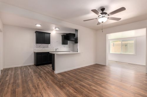 4739 39th Dr, Phoenix AZ  85019-2905 exterior