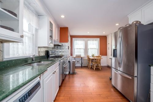 27 Fairfield St, Dedham MA 02026-1405 exterior