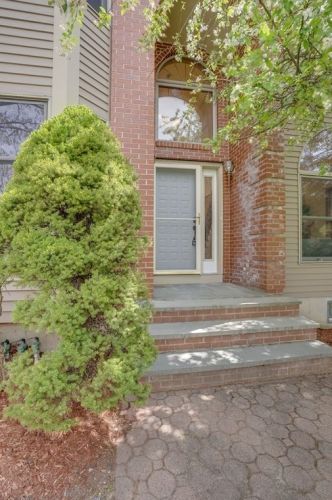 6 Patriot Way, North Reading MA 01864-3224 exterior