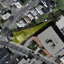 39 Crafts St, Newton MA  02458-1255 aerial view