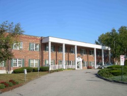 2101 Washington St, Newton, MA 02462-1513