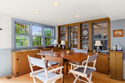 156 Chatham Bars Ave, Chatham MA 02633-2343 exterior