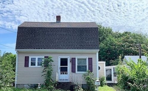 196 Main St, New Bedford, MA 02743-1546