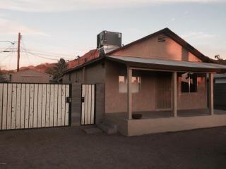 9115 13th St, Phoenix, AZ 85020-2704