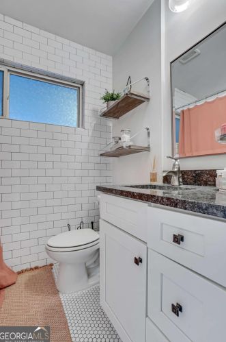 1488 Brk Vly Ln, Atlanta GA 30324-3264 exterior