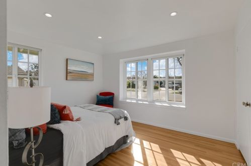 1431 Chalet Ave, Anaheim CA  92802-2146 exterior