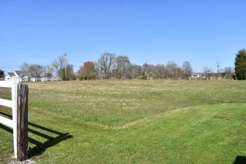 4595 Mount Zoar Latham Rd, Hopkinsville, KY 42240-8891